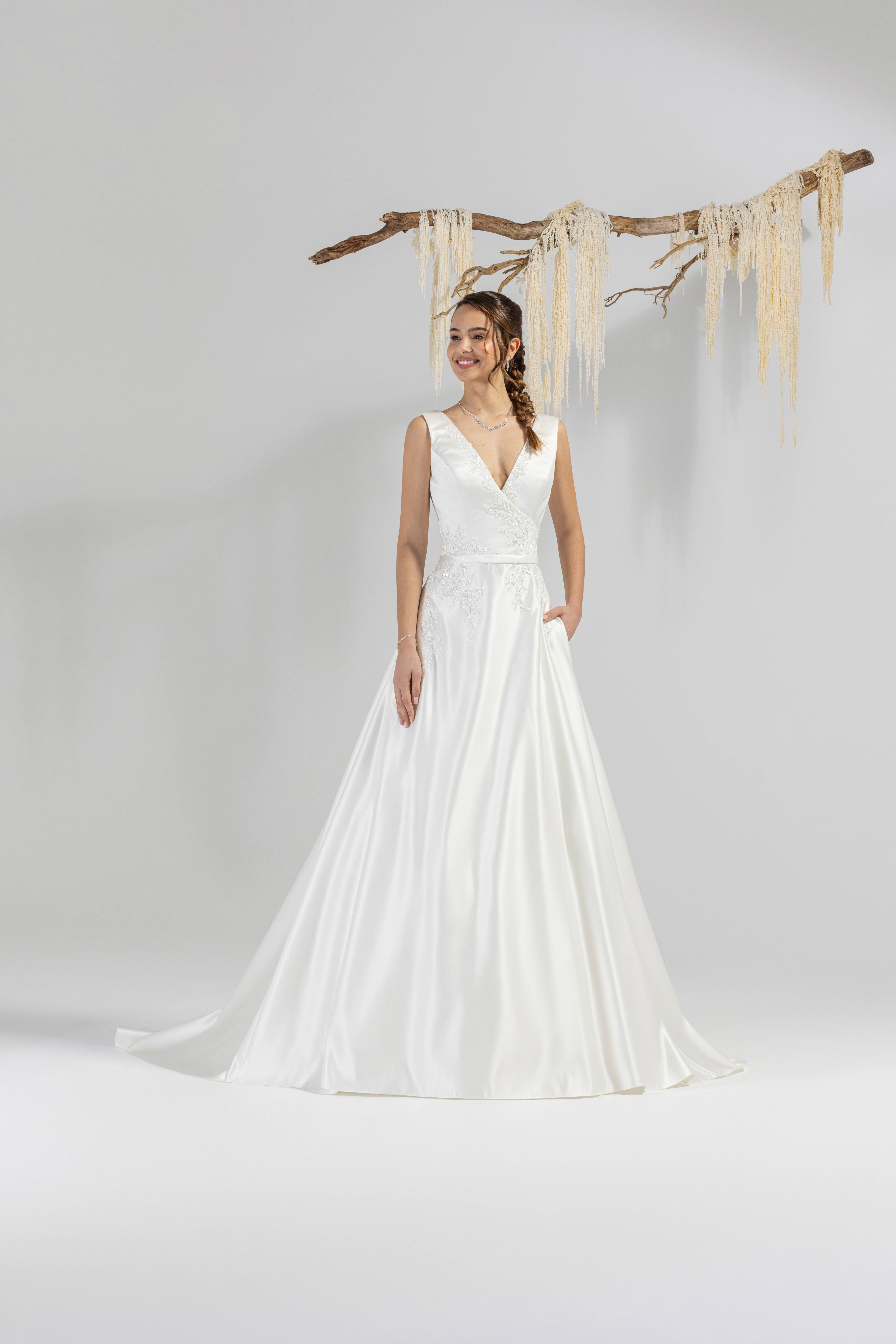 LOUNA_69081-BDef Z- Louna – Image 1